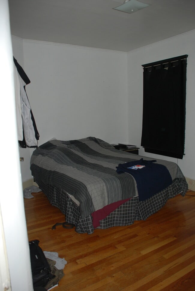 Photo - 37 Pearl St Unit 1st floor apt near Tufts