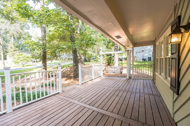 Photo - $500 OFF THE FIRST MONTH'S RENT WITH A LEASE SIGNED BY JULY 24TH!!!