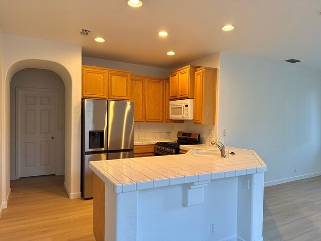 Photo - 3 bed 2 bath 2 Car Garage