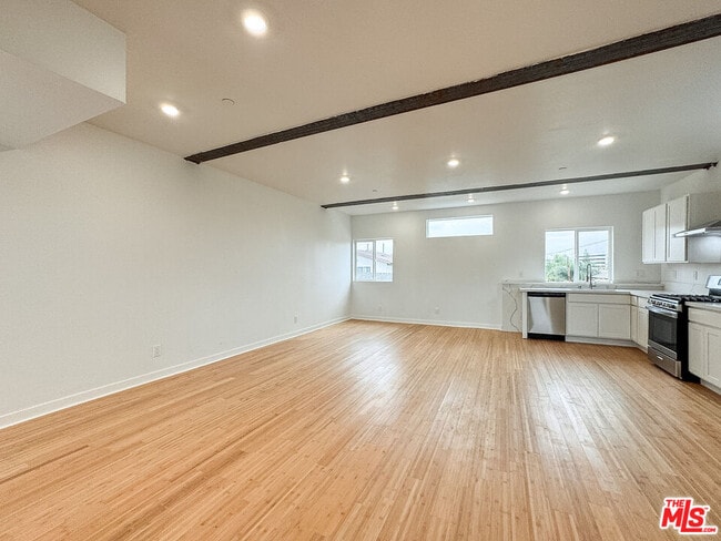 Photo - 1411 Tremont St