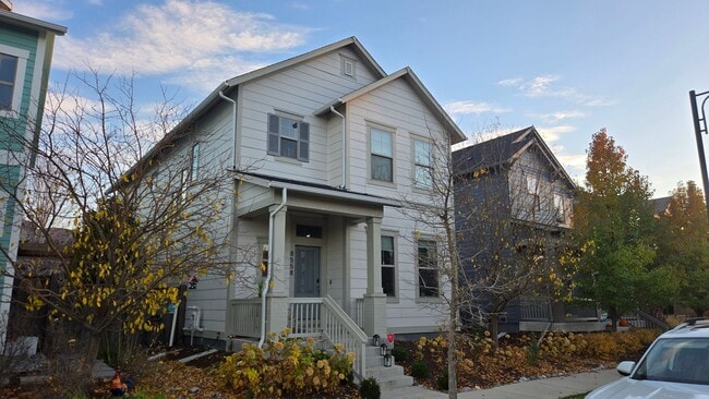 Building Photo - Single family home in Central Park.