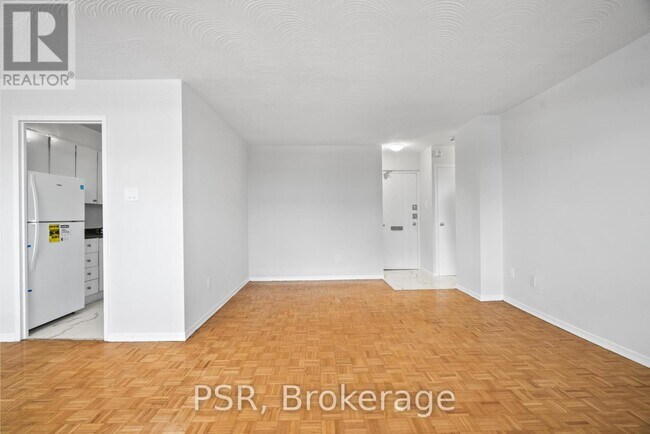 Photo - 105 Rowena Dr Unité 204