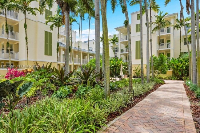 Building Photo - 7620 SW 102nd St Unit 121