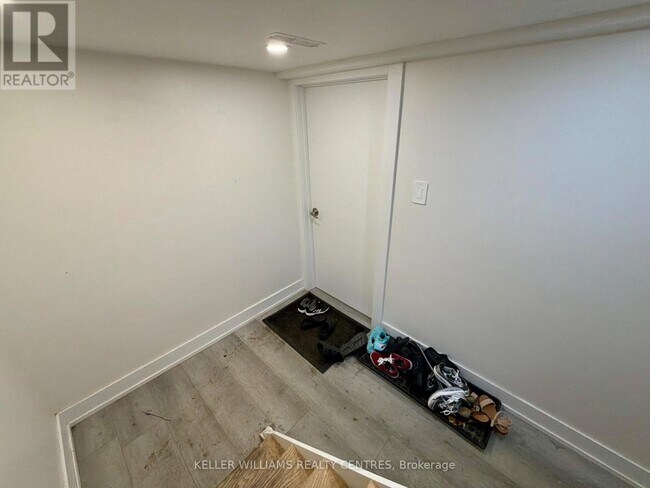 Photo - 9 Sanderson Rd
