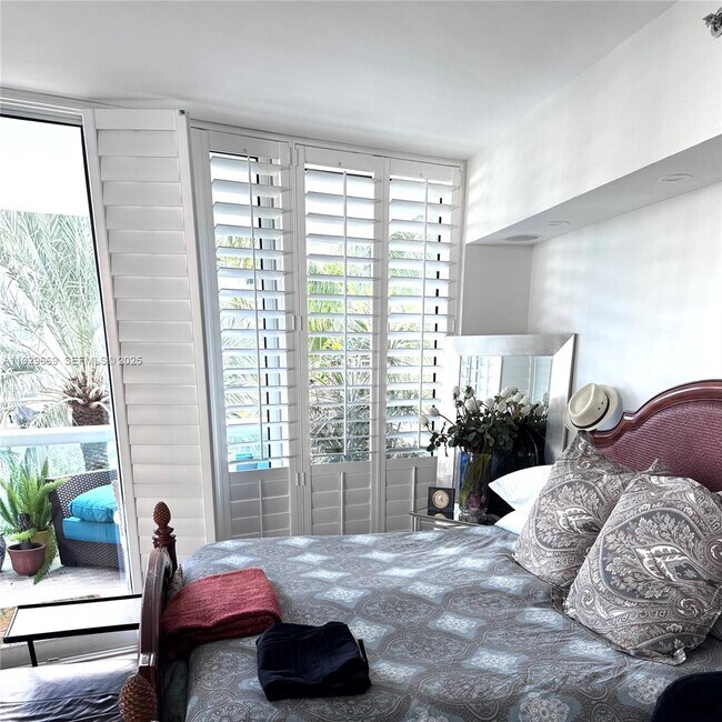 Photo - 1000 South Pointe Dr Unit 308