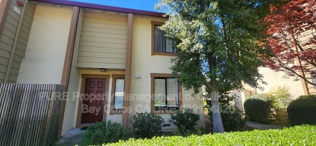 Building Photo - 210 Park Pl Dr