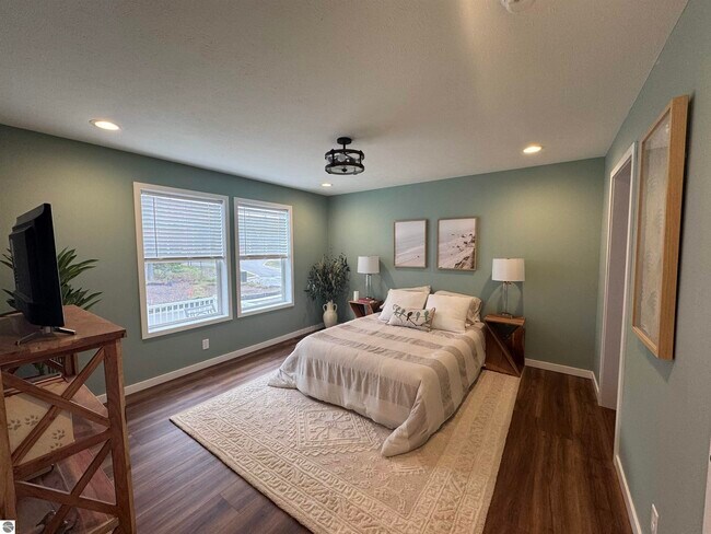 Photo - 1399 Horizon Dr