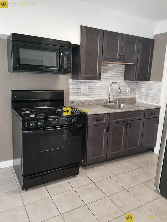 Photo - 8 Greenwich St Condo Unit 8 Greenwich St #3