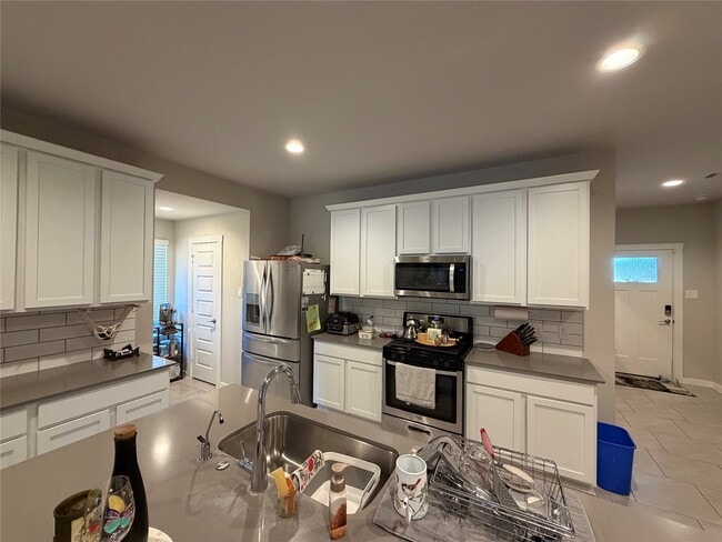 Photo - 29411 Travis Trace