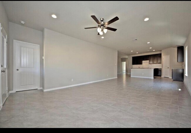 Photo - 7535 Keystone Blossom Trl