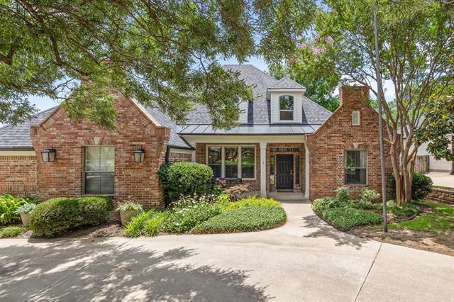 Photo - 2301 Brookcrest Ln