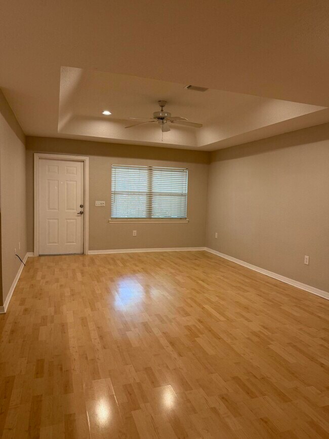 Photo - 1739 N Dovetail Dr