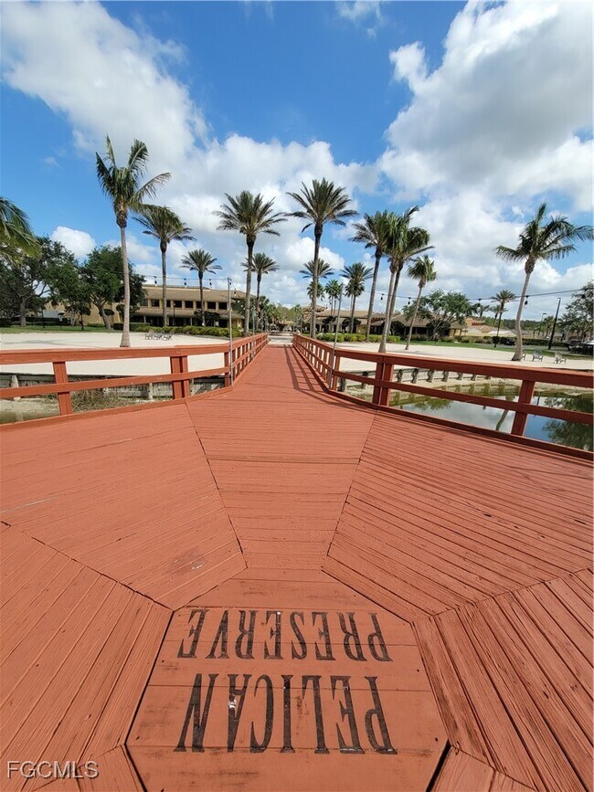 Building Photo - 10720 Ravenna Way Unit 104