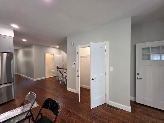 Photo - 180 Calumet St