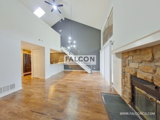 Photo - 124 W Rockrimmon Blvd Unit 301