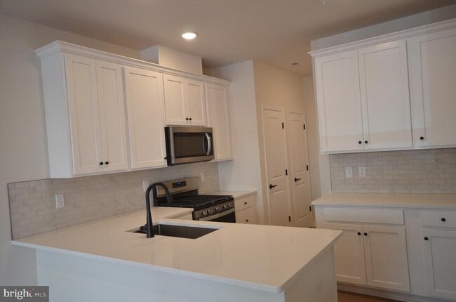 Photo - 1305 Parker Blvd