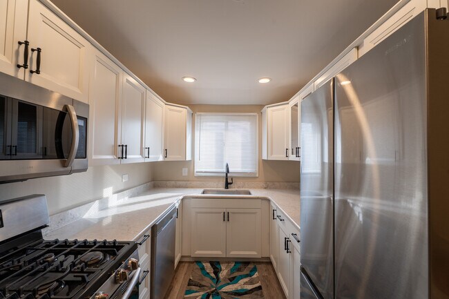 Photo - 774 Terrace Ct Unidad T