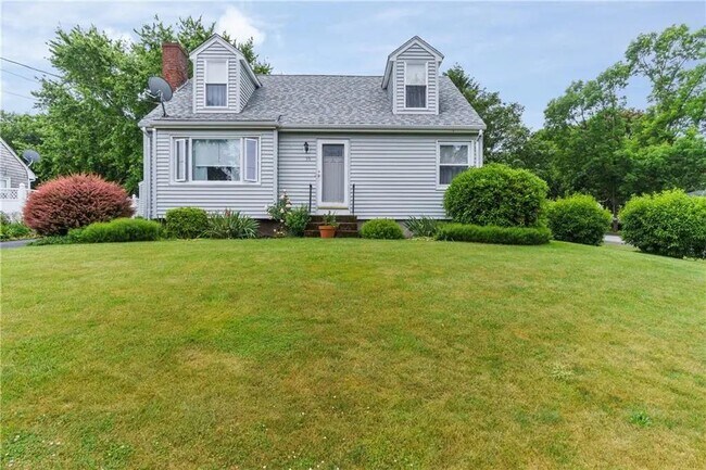 Photo - 55 Douglas Ave