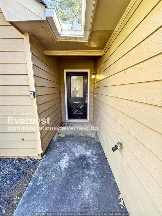 Photo - 95 Rosebud Ln