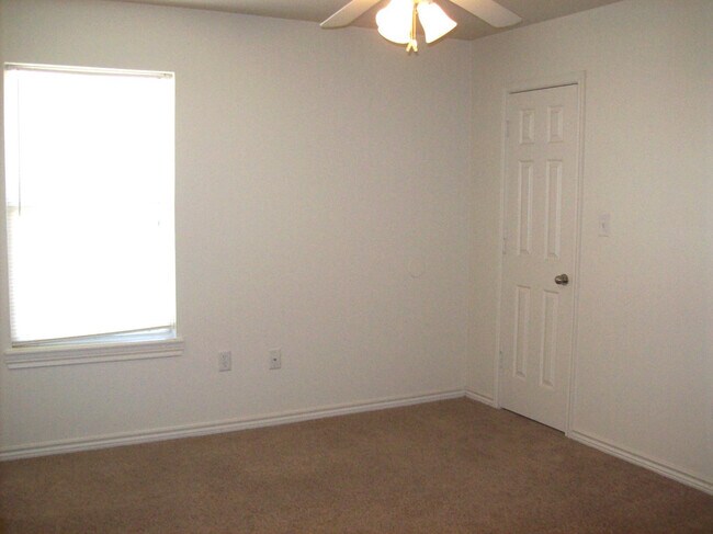 Photo - 803 N Bangor Ave