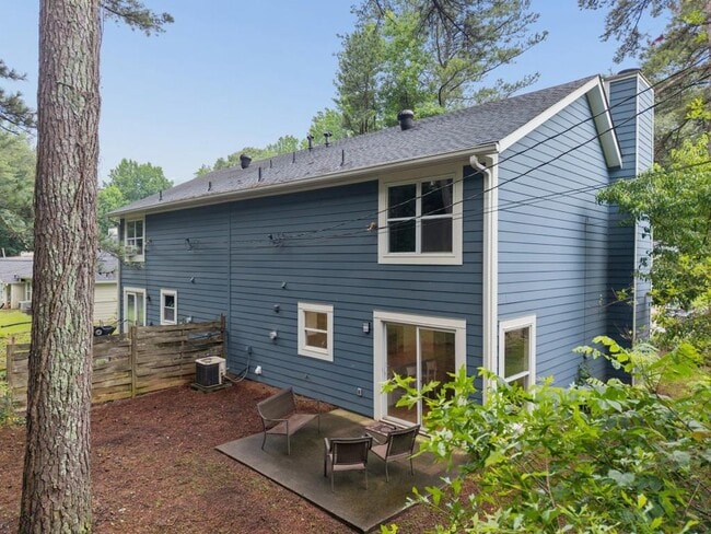 Photo - 4930 Farmstead Ct NE