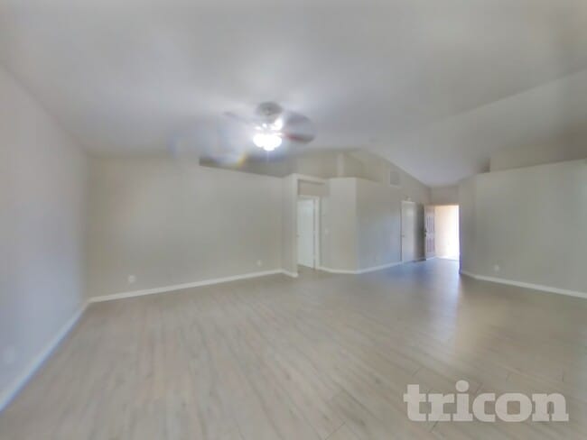 40237 N Jodi Dr