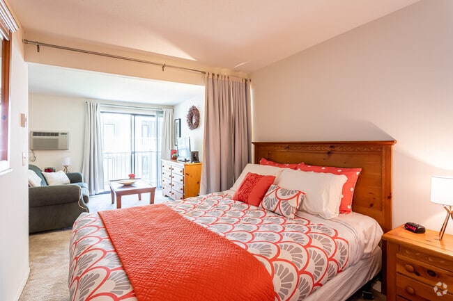 Fairway Apartments