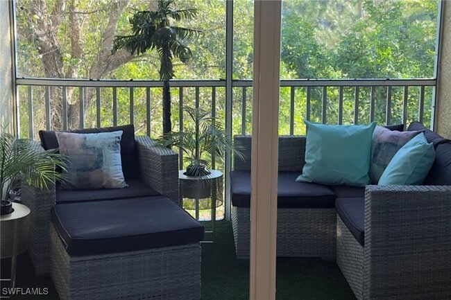 Building Photo - 23611 Alamanda Dr Unit 202