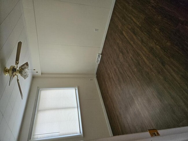 Photo - 1364 W Midland Rd