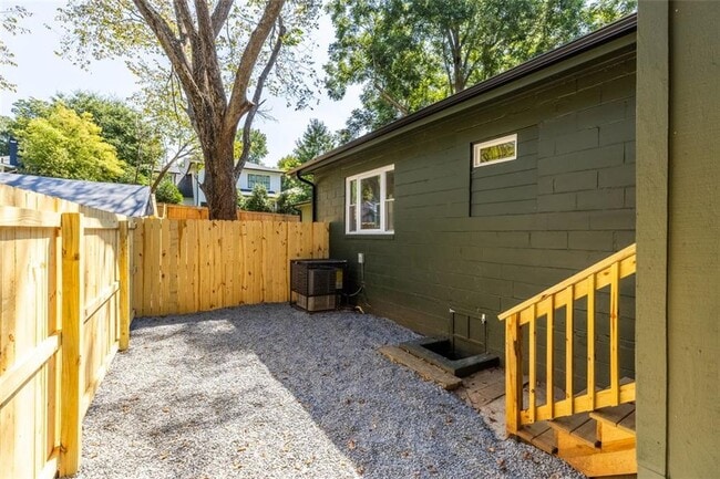 Photo - 148 Bixby Terrace SE