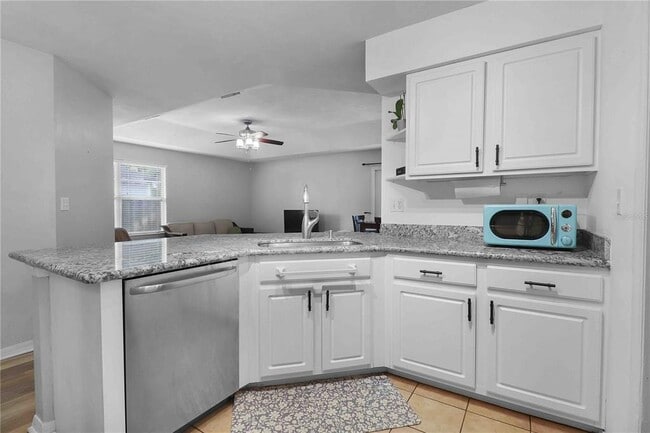 3211 NW 25th Terrace
