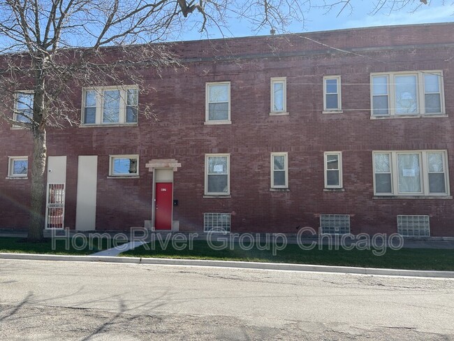 Photo - 817 W 73rd St Rental