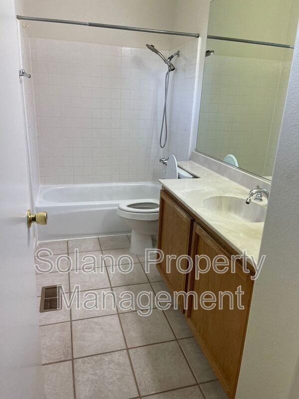 Photo - 212 San Leon Dr