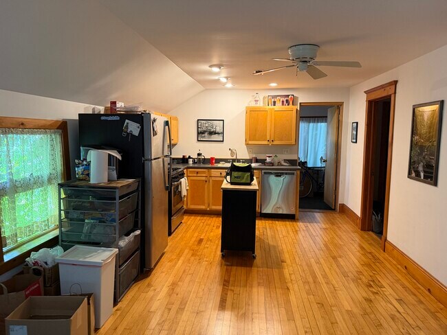 Photo - 2724 N Racine Ave