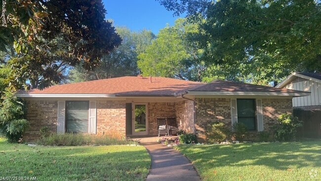 Building Photo - 2112 Meadowlake Ct Rental