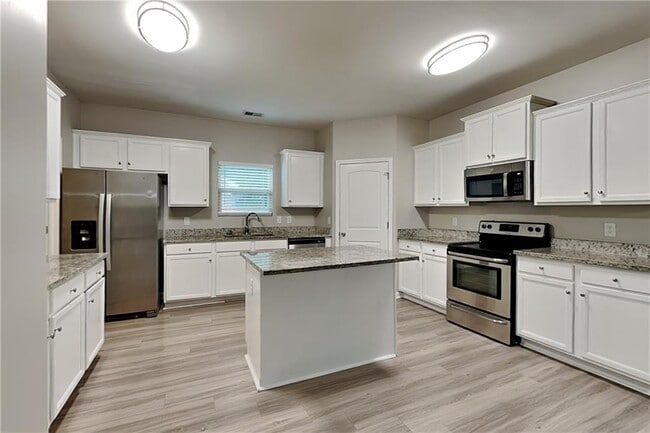 Photo - 119 Spring Forrest Ln