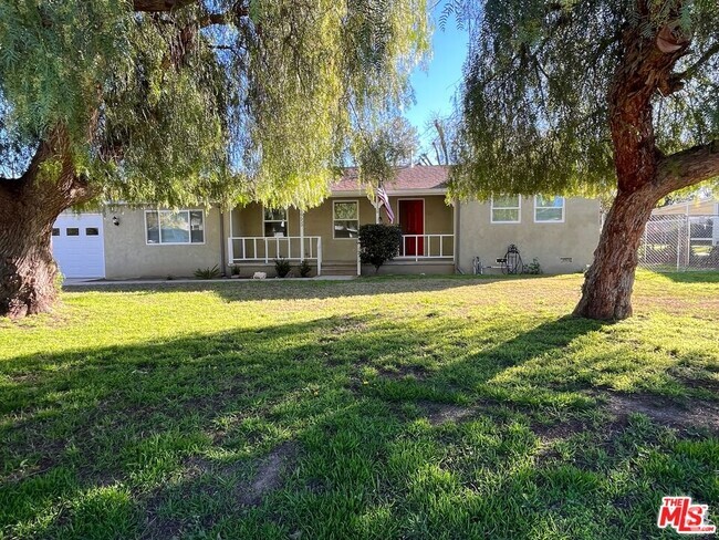 Building Photo - 19550 Lorne St Rental