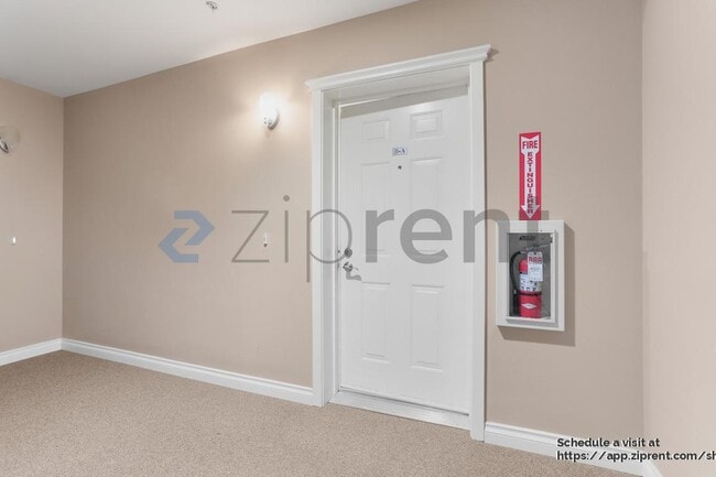 Photo - 717 E Denny Way