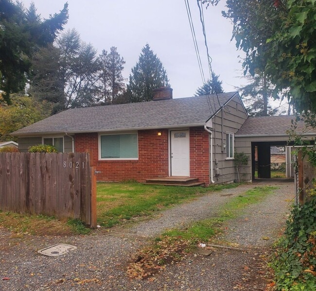 Building Photo - 2 bdrm, 1 bath house $1895 rent,
