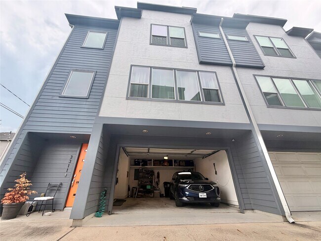 Photo - 3311 Baer St