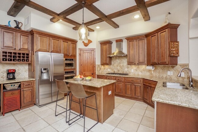 Photo - 1801 W 24th St