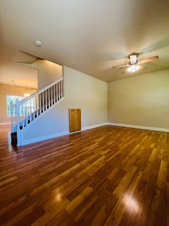 Photo - Available Soon! Beautiful House on a Cul-De-Sac