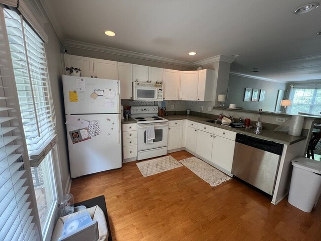 Photo - 2 bedroom Townhome at the Woodlands!