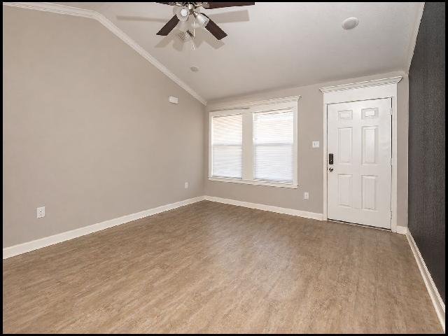 Photo - 209 Sparrow Rd