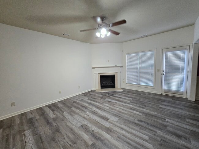 Photo - 2194 Oakland Grove Pl