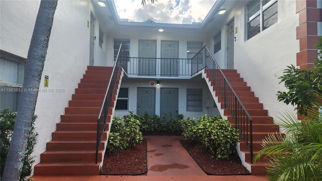 Building Photo - 3090 Coral Springs Dr Unit 2