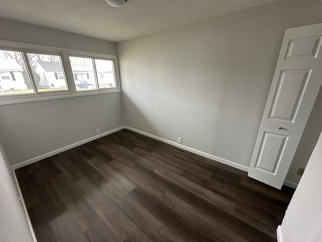 Photo - 1222 N Lindsay St