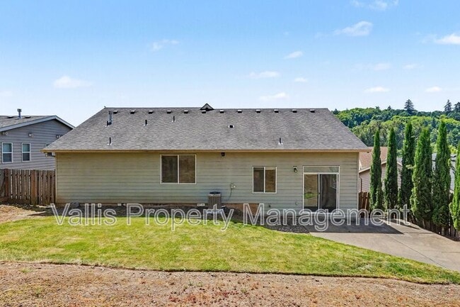 Photo - 2495 Benjamin Ave NW