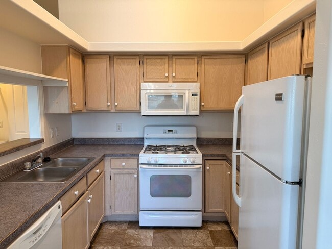 Photo - 9800 E Lakeshore Dr Unit 1