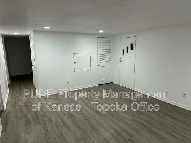 Photo - 9419 East 14th St S